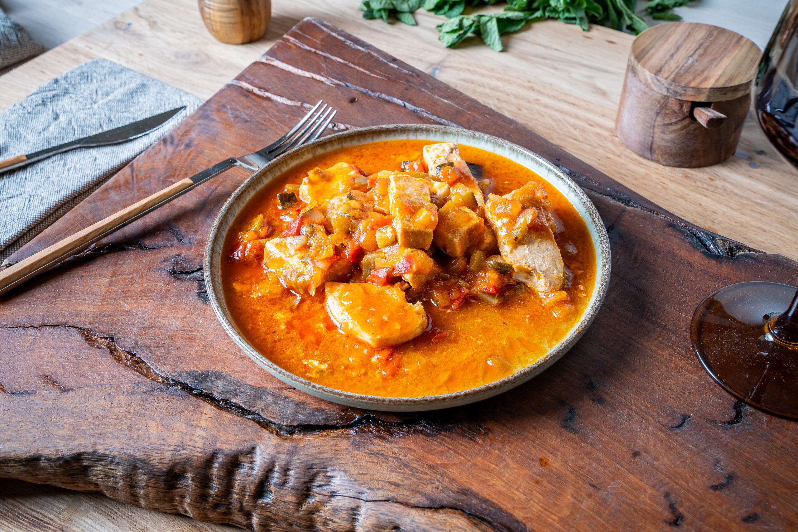 Pez espada con pisto