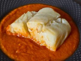 Bacalao en salsa de piquillo