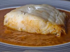 Bacalao en salsa de gambas